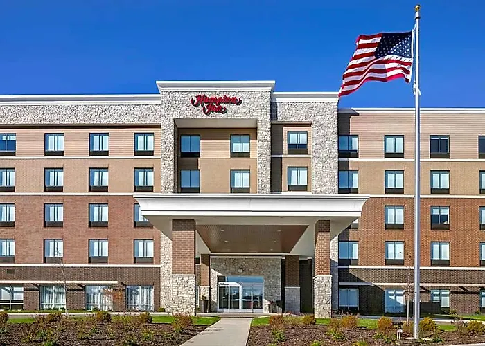 Hampton Chicago 2*