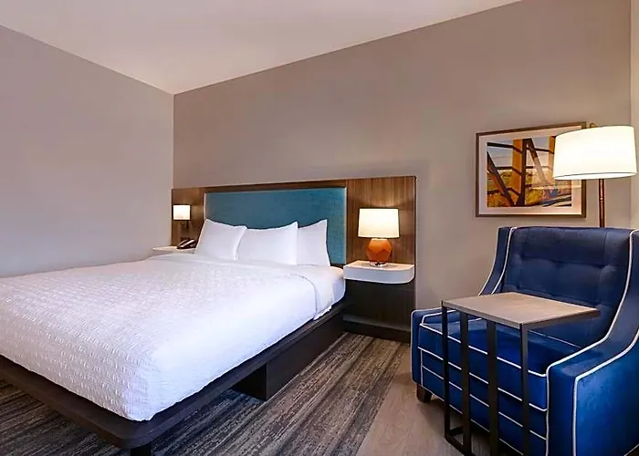 Отель Hampton Chicago
